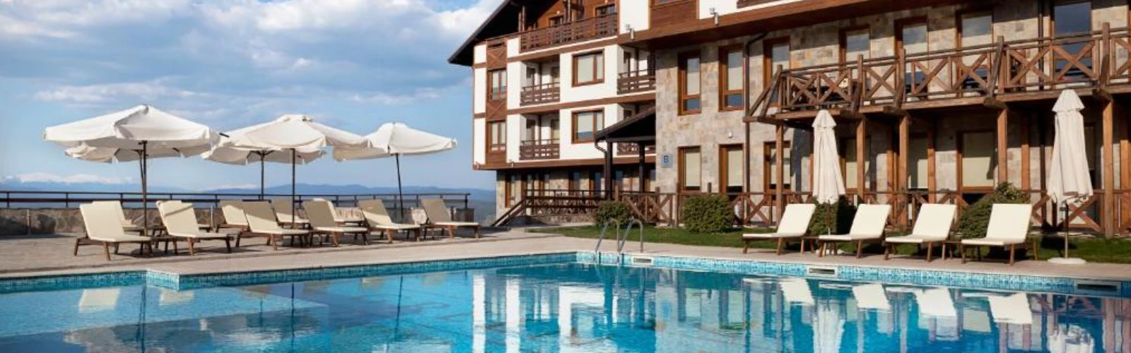 Green Life Ski & Spa Resort Bansko – Luxury Ski & Wellness Escape in Bulgaria